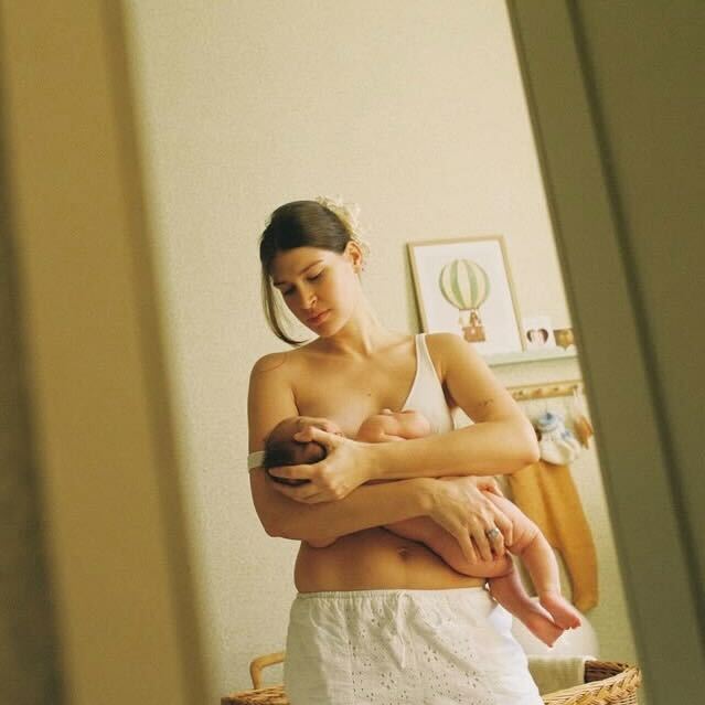 Will my boobs ever be the same size again? What nobody tells you about breastfeeding.